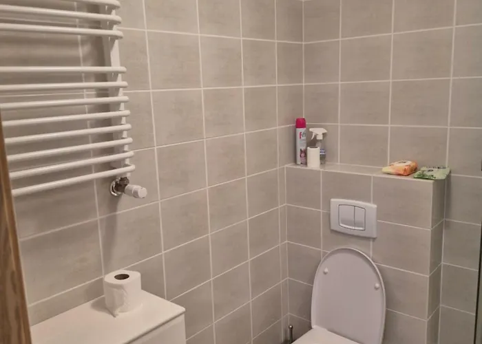 Апартаменты Holiapart In Powstancow Warszawy Стегна